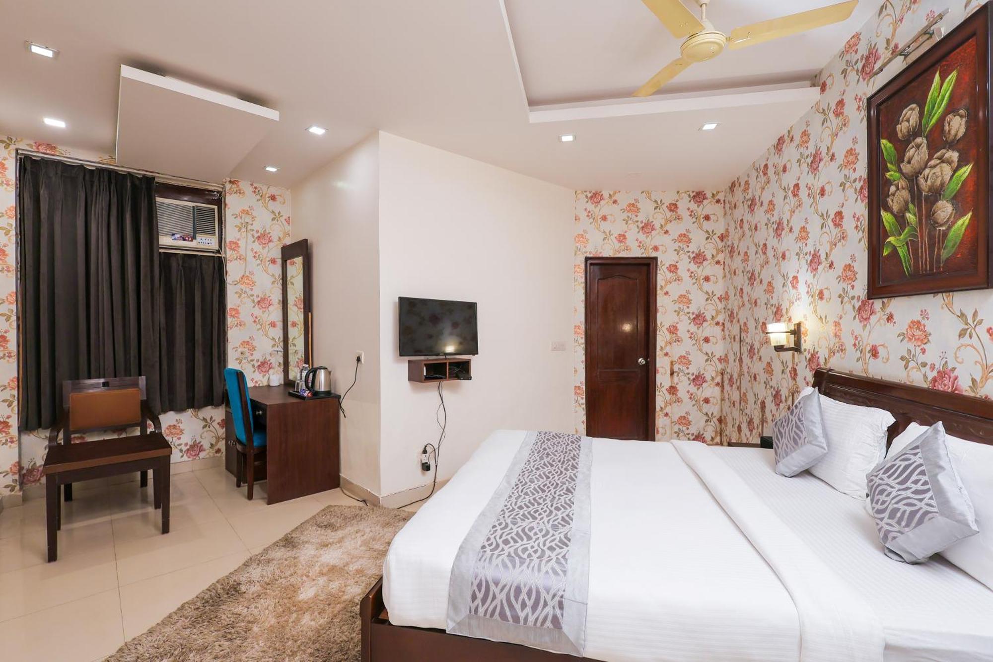 Nikko Blue - Boutique Hotel Gurgáon Exteriér fotografie